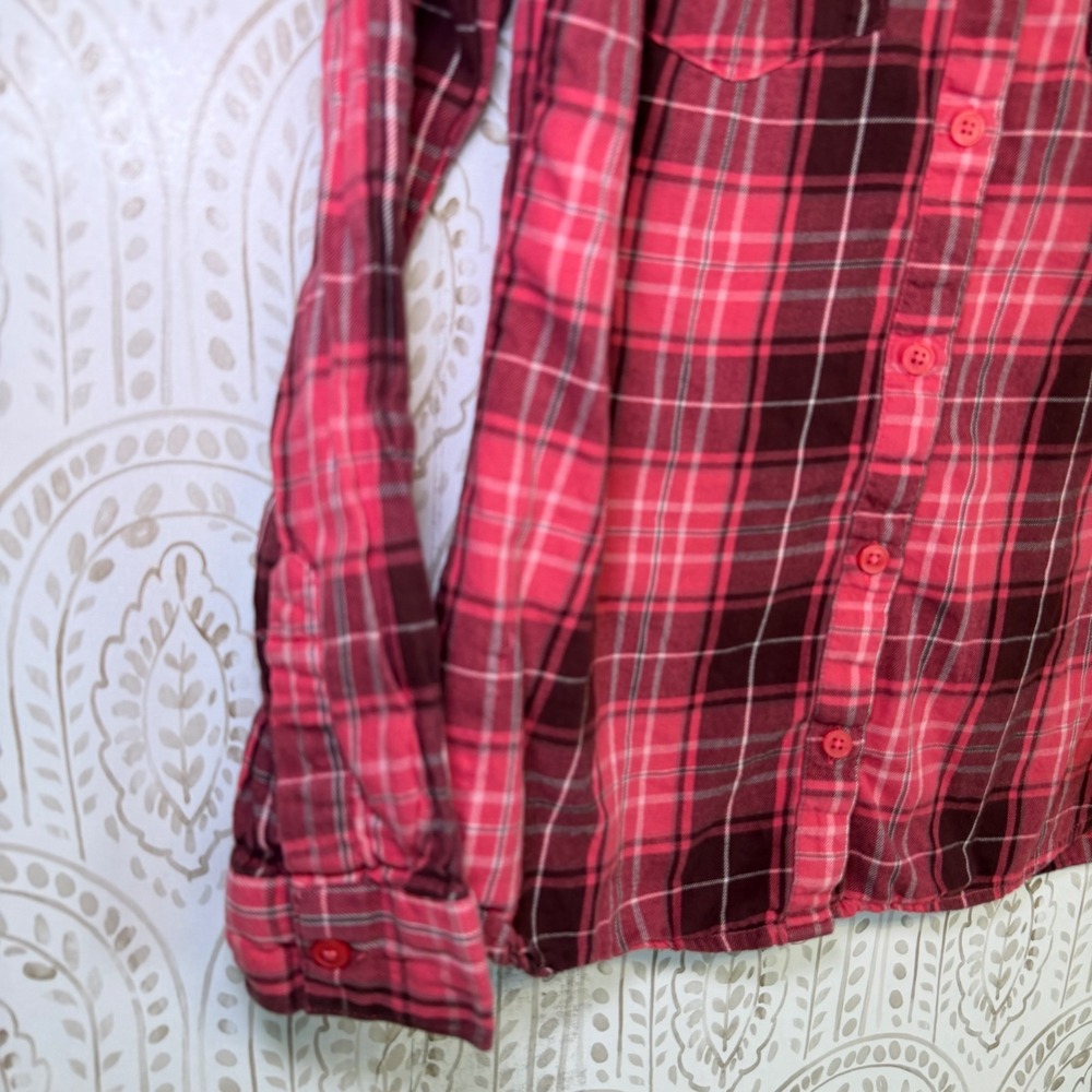 Columbia Women XS‎ Red Plaid Flannel Button Down Shirt Long Sleeve - Picture 5 of 8
